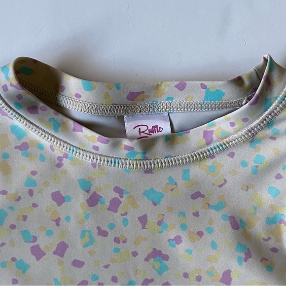 Ruffle Butts Swim Shirt Size 6 Rash Guard Long Sleeve Ruffles Confetti beige EUC - Picture 3 of 14